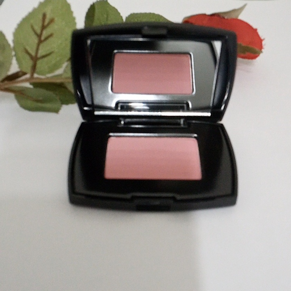 πSALEπNEW Lancome Powder Blush Oil Free Subtil - Picture 4 of 9